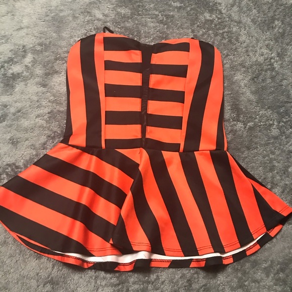 Top - Picture 1 of 2